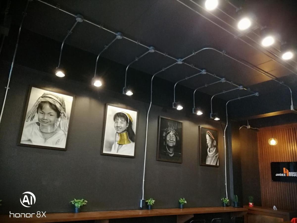 Jaidee Cafe & Hostel Chiangrai Ban Fang Min Extérieur photo